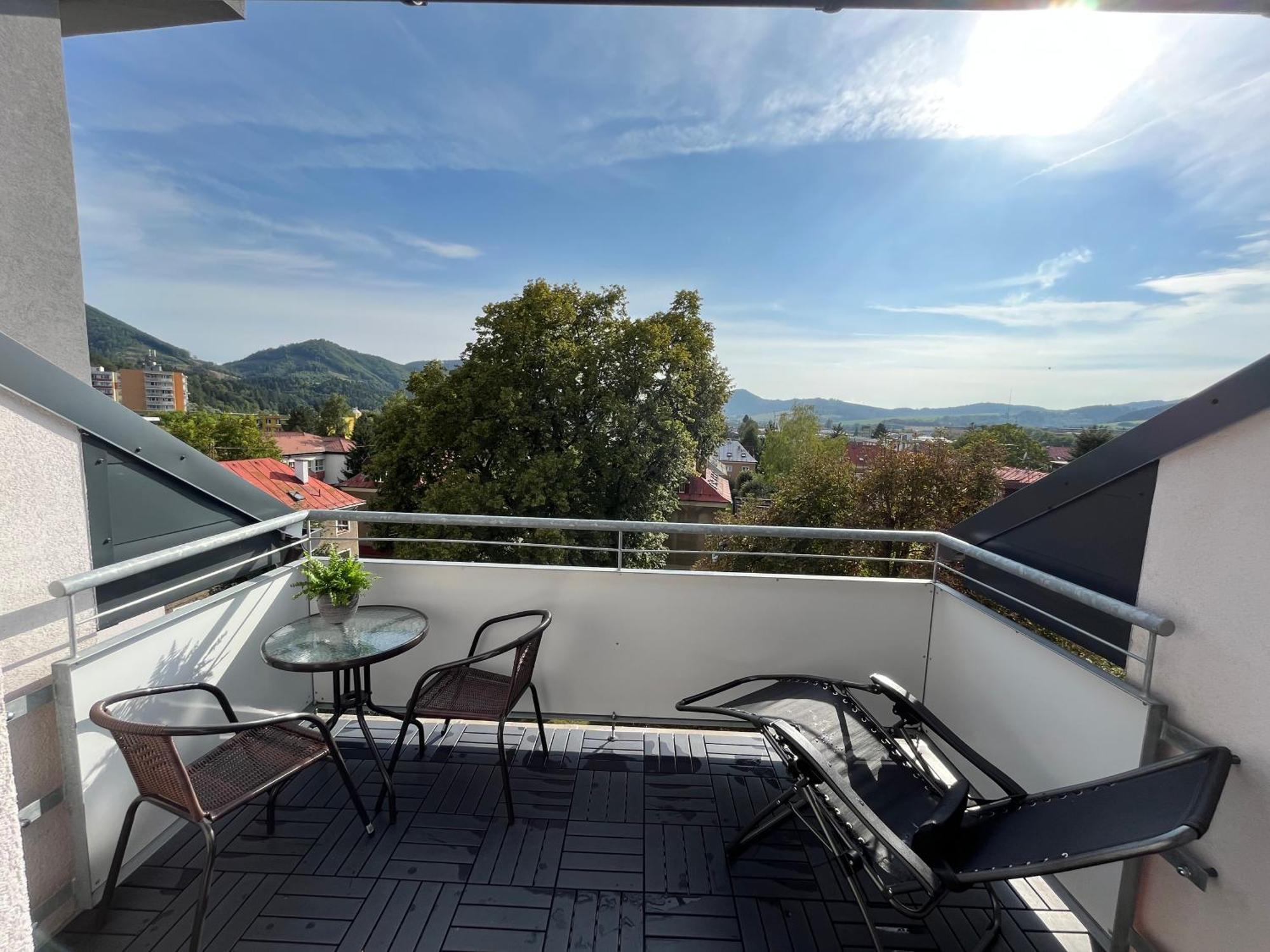 Tranquille Inn Apartment Kysucke Nove Mesto Exterior foto